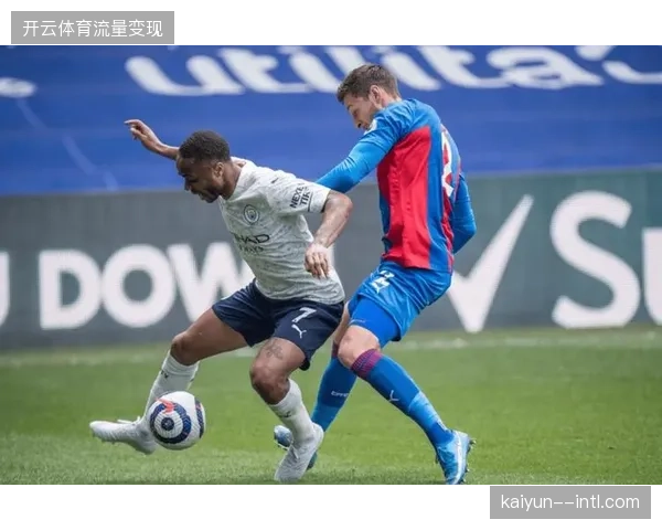 阿森纳以整季不败战绩加冕，防线核心索尔·坎贝尔凭借场均2.8次解围成为后防基石